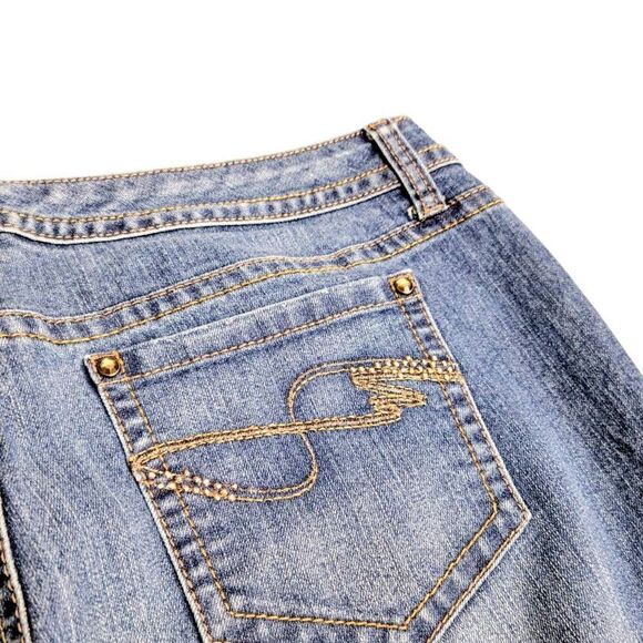 New Directions Weekend Rhinestone Sequin Embroidered Pocket Straight Blue Jeans - Picture 7 of 10